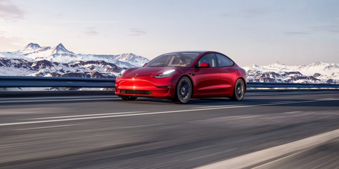 La Tesla Model S Plaid devient la voiture la plus rapide lors d'un test  d'accélération en conditions réelles, sans aucun déploiement -   News